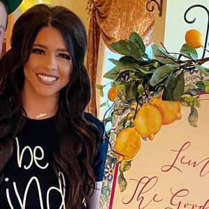 Meet your Posher, Denean